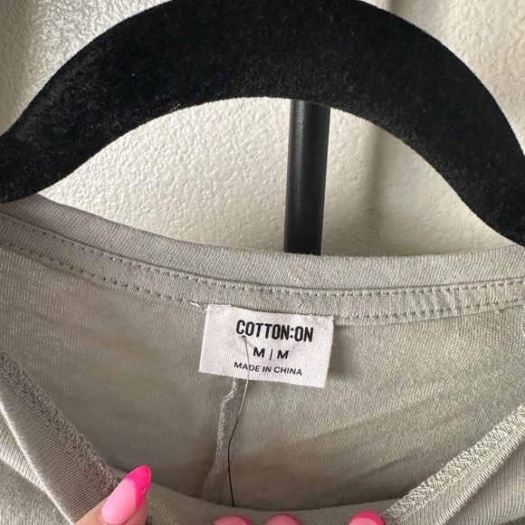 Cotton on NWT army green padded shoulder boxy cropped muscle tank top T-shirt - Picture 4 of 8